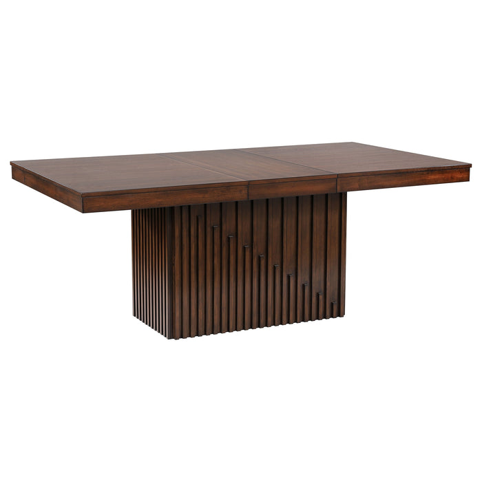 Briarwood Dining Table