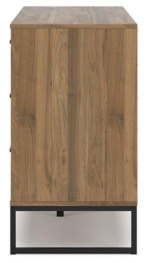 Deanlow Bedroom Package - homePLUS (Binghamton, NY)