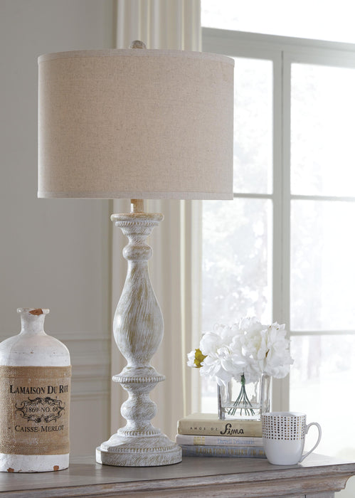 Bernadate Lamp Set