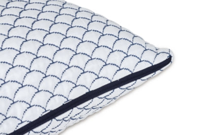 DreamCloudTM Classic / Pillow (Set of 4) - homePLUS (Binghamton, NY)